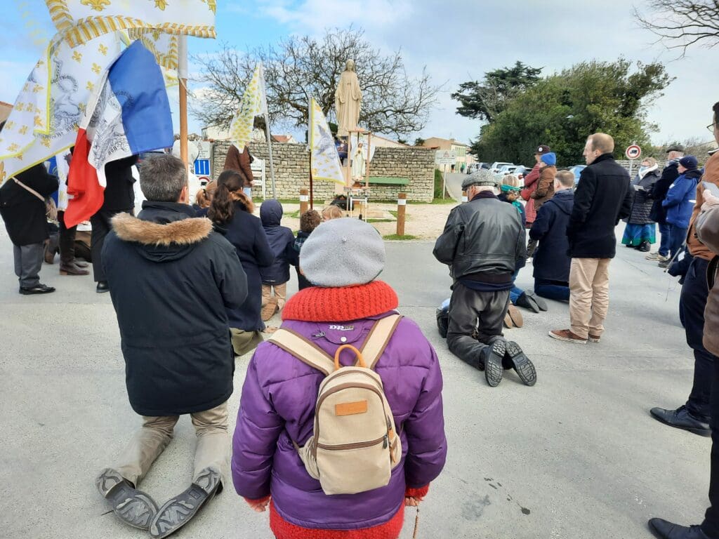 20230128-131420-1024x768 | french protest dismantling of virgin mary: 'stop touching our statues, stop touching our roots, stop touching our values' (video) | international news