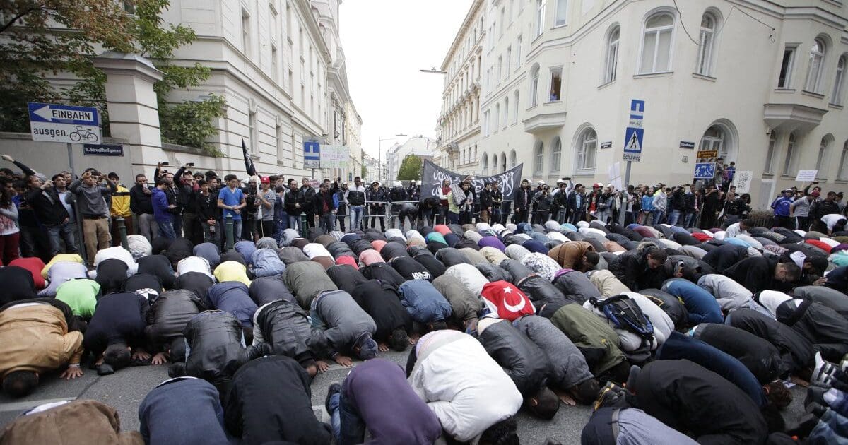 Christianity Out, Islam In: Vienna Will Be a Muslim-Majority City Within Two Generations