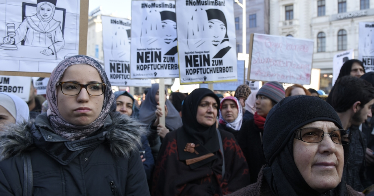 Austria: Islamic Mobs Rage Against Hijab Ban – Desperate to Keep Little Girls Enslaved Under Sharia (Video)